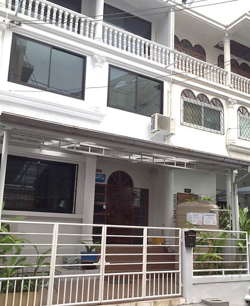 บ้านฟ้าใส ใกล้ BTS อ่อนนุช (Room for rent near BTS Onnut)